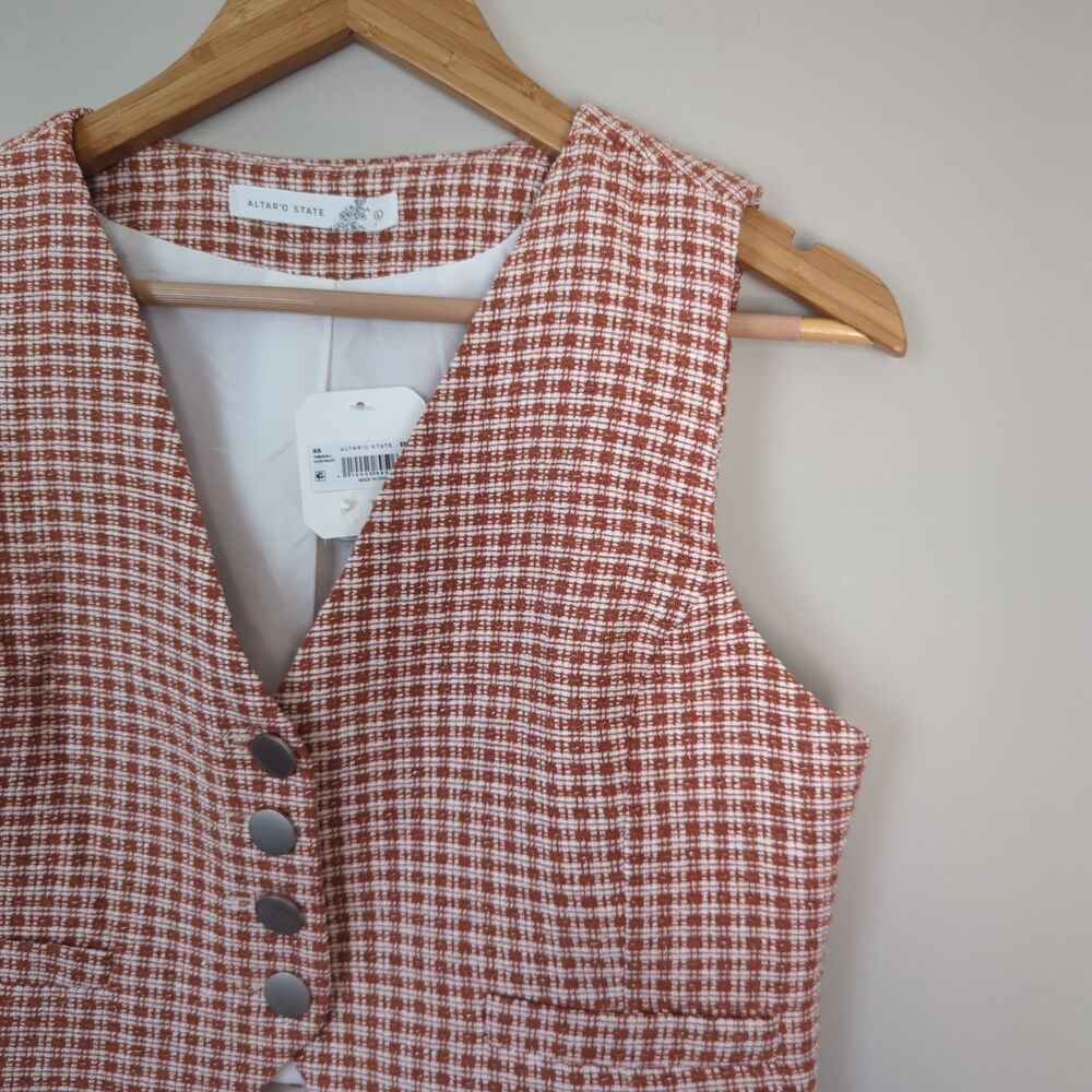 Altar'd State NWT Check Plaid Micro Vest Rust Button Front Large Preppy Menswear - Picture 5 of 9